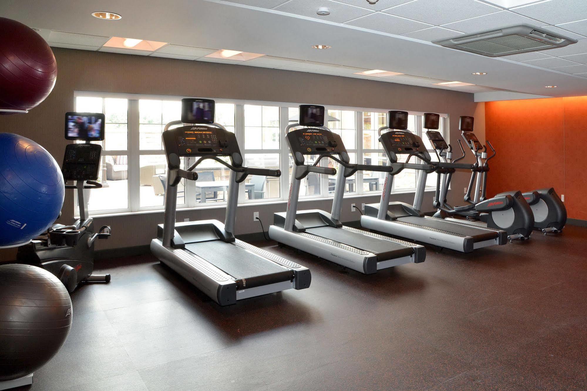 Residence Inn By Marriott Akron Fairlawn Bagian luar foto